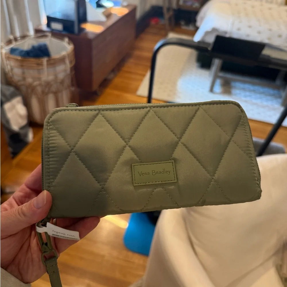 Vera Bradley Sage Quilted Wristlet - Picture 1 of 5